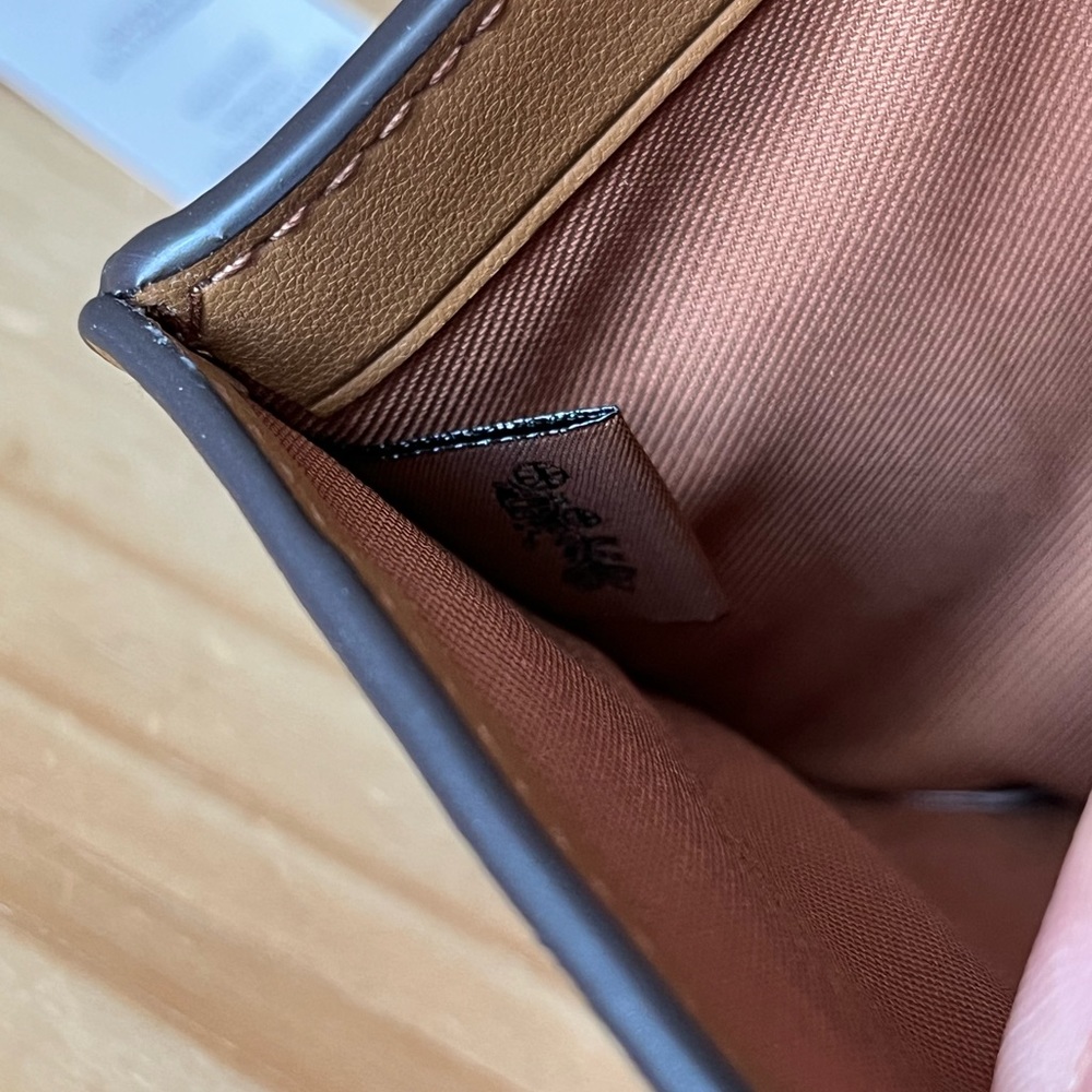 NWOT Coach Wallet - Picture 8 of 9